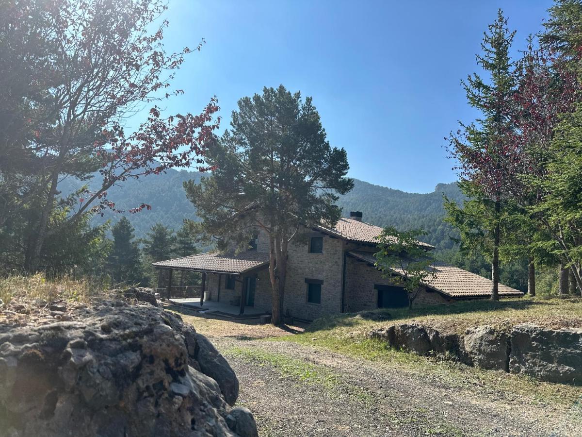 Cal Manubens Villa Castellar del Riu Luaran gambar