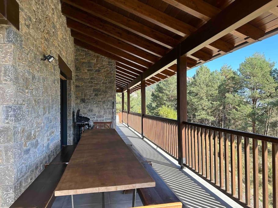 Cal Manubens Villa Castellar del Riu Luaran gambar
